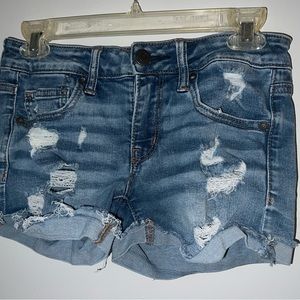 cute pair of  jean shorts!